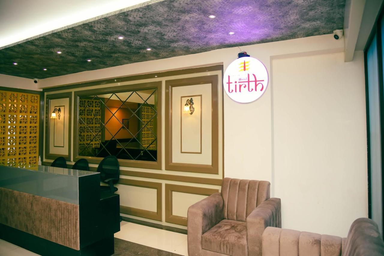 Hotel Tirth By Sonu'S اوجاين المظهر الخارجي الصورة