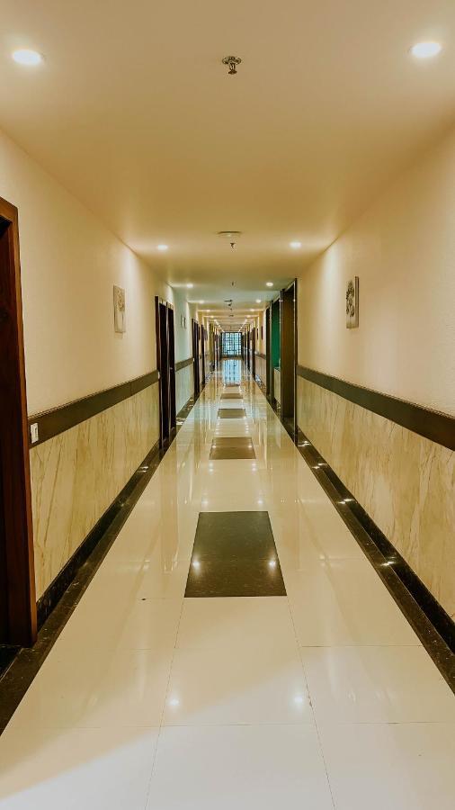 Hotel Tirth By Sonu'S اوجاين المظهر الخارجي الصورة